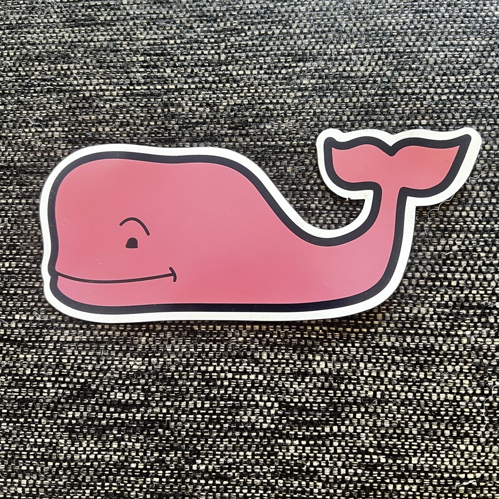 🆕 NWOT Vineyard Vines Pink Whale Magnet 🐳